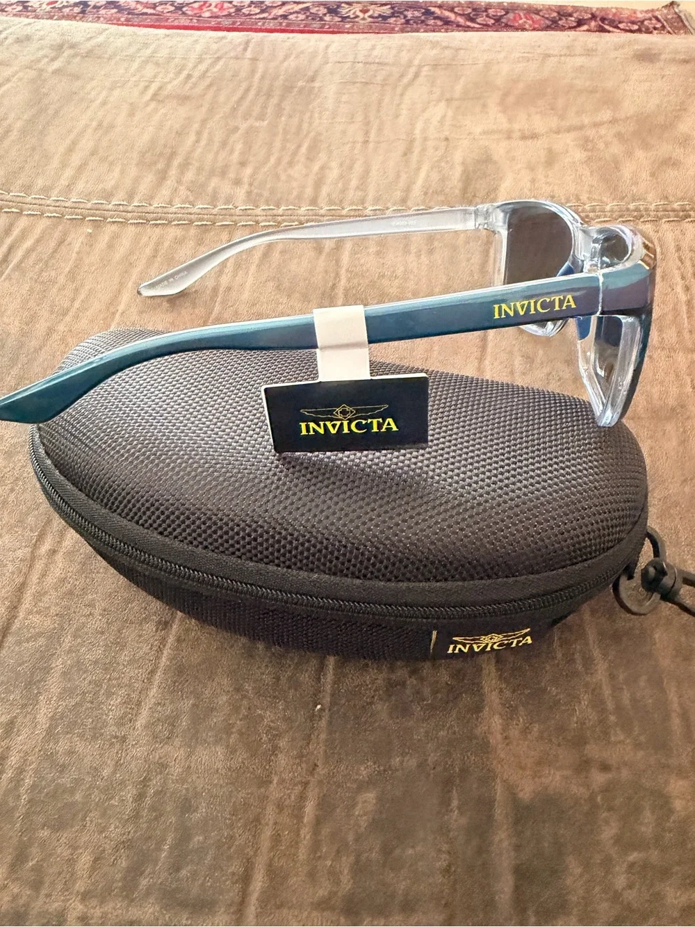 Invicta stylish sunglasses